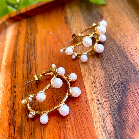 Brand new h&m bohemian pearl earrings from New York - Picture 3 of 4